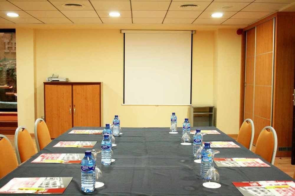 Hotel Real Lleida Kültér fotó